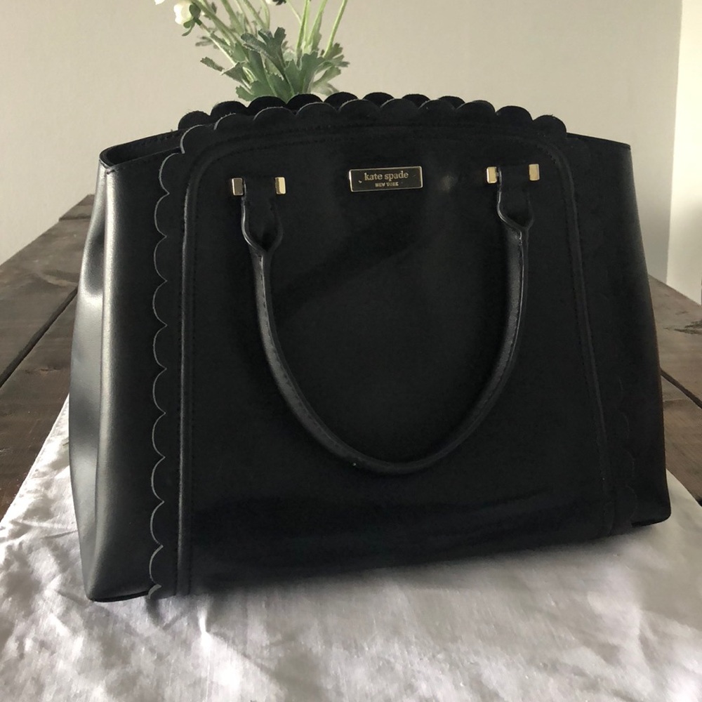 Kate Spade black leather scallop bag